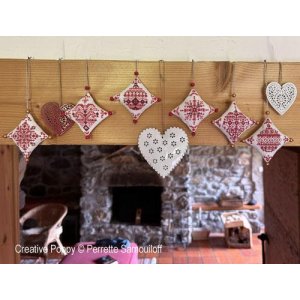 画像: Christmas Decorations: Set of 6 ornaments with Baubles and Hearts