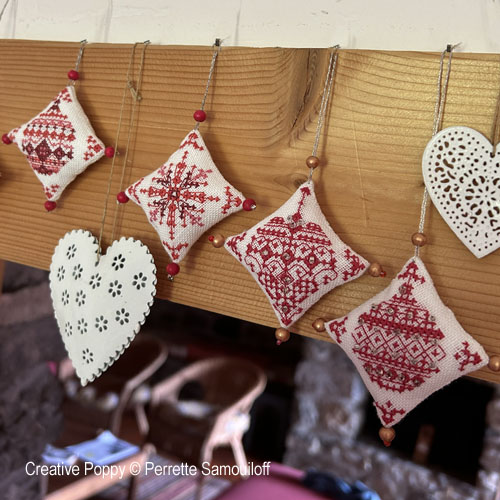 画像4: Christmas Decorations: Set of 6 ornaments with Baubles and Hearts